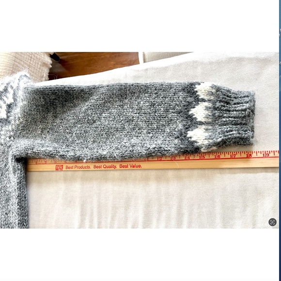 HAND KNIT ICELANDIC NORDIC Cardigan in Shades of Gray - L/XL - Picture 8 of 9